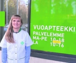 Kuvassa on apteekkari Minna Pappila.