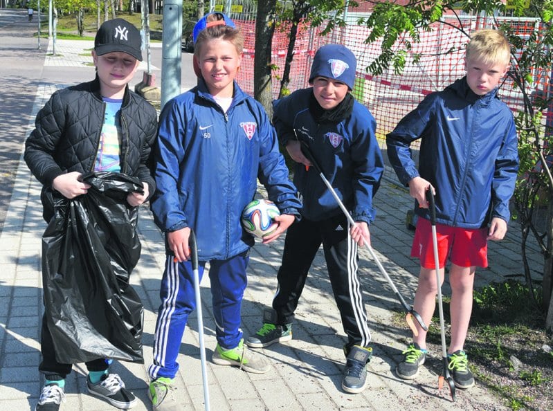 Siivoustalkoolaisia.