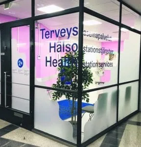 Terveysaseman sisääntuloaula.