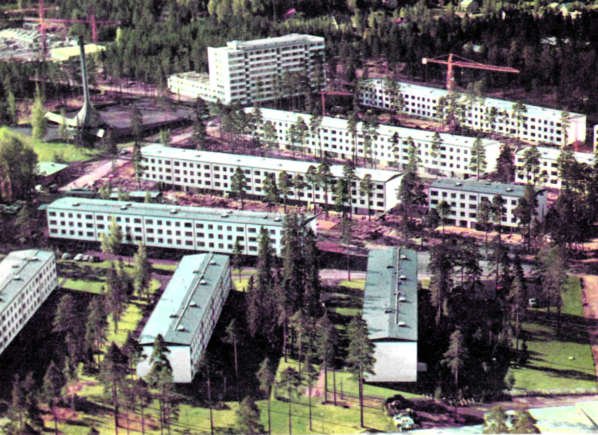 atamasaarentien–Koukkusaarentien aluetta 1960-luvulla.
