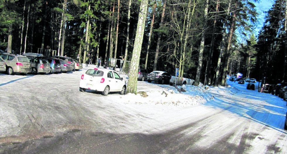 Mustavuori.