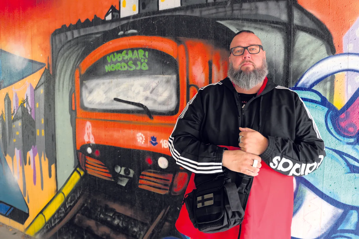 Petri Pulliainen Niinisaarentien alta Mustavuorelle johtavalla alikulkutunnelilla.
