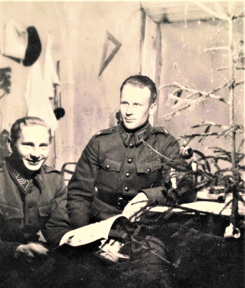 Joulunviettoa rintamalla Voznesenjessä vuonna 1941.