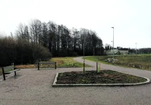 Frisbeegolfrata tulee Porslahteen Rakkauden Metsän, Staran varikon ja Vuosaaren jäähallin läheisyyteen.