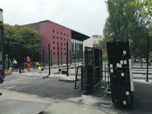 Uudet padelkentät saattavat olla pelikunnossa jo kesäkuun ensimmäisellä viikolla.
