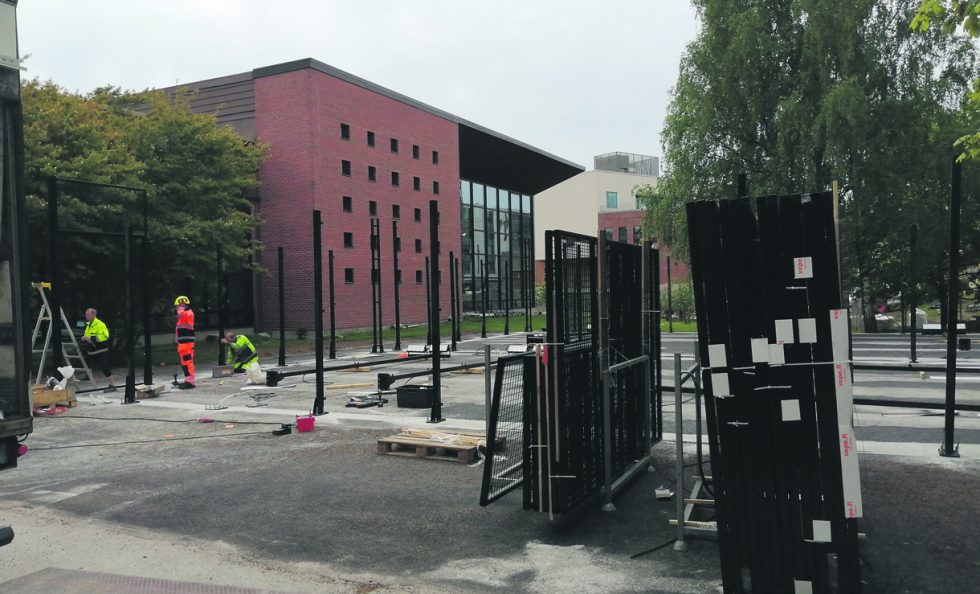 Uudet padelkentät saattavat olla pelikunnossa jo kesäkuun ensimmäisellä viikolla.