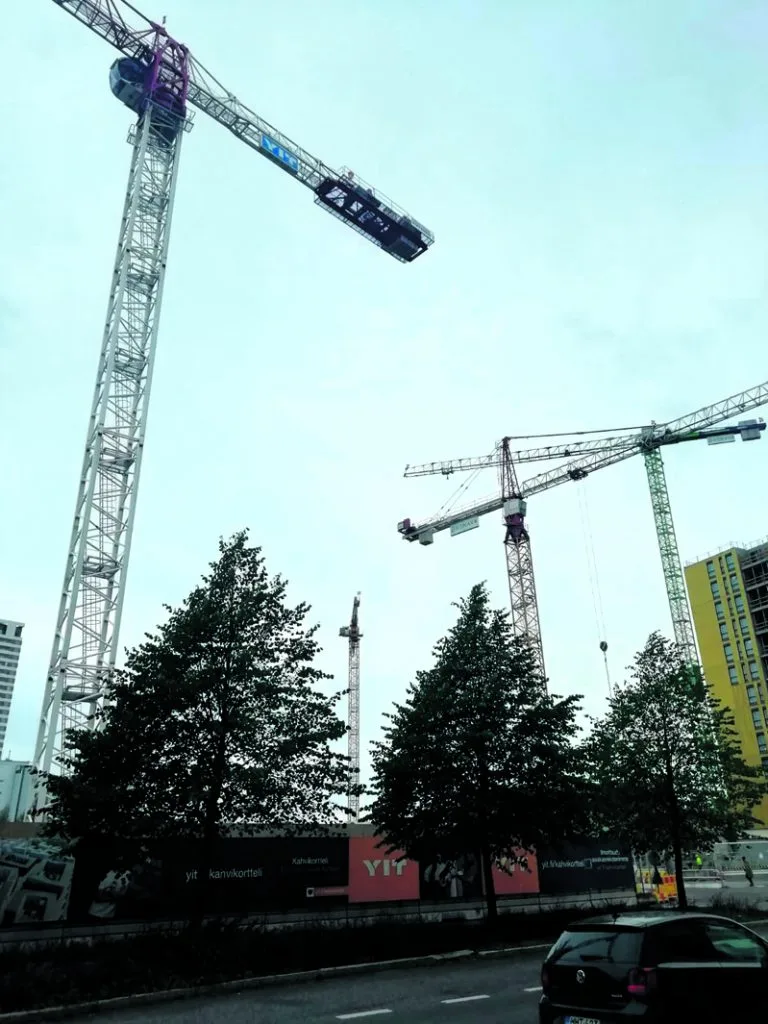 Kurkia kerrakseen ja kerroksia nousee. Terveisin Risto Larjavaara