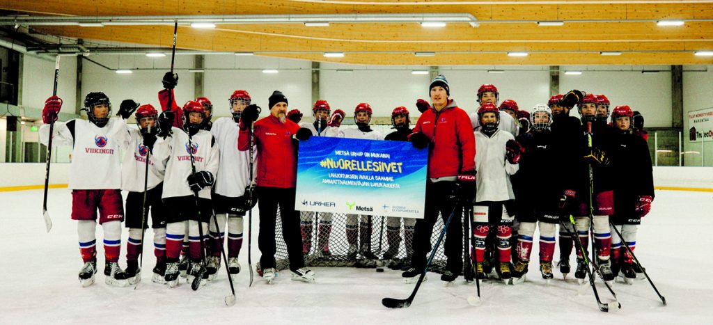 Suomen Olympiakomitea ja Metsä Group tekevät yhteistyötä urheiluvalmennuksen saralla. Metsä Groupin myöntämät stipendit takaavat ammattimaisen valmennuksen, josta pääsee nauttimaan myös Vuosaaren Puistopolun urheiluyläkoulu.
