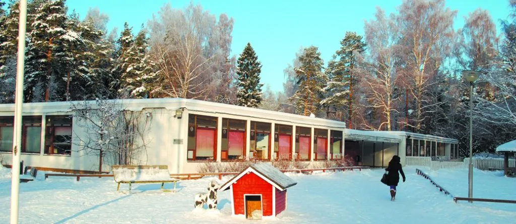 Syksyyn 2014 saakka Meritähti sijaitsi Isonvillasaarentien päässä.
