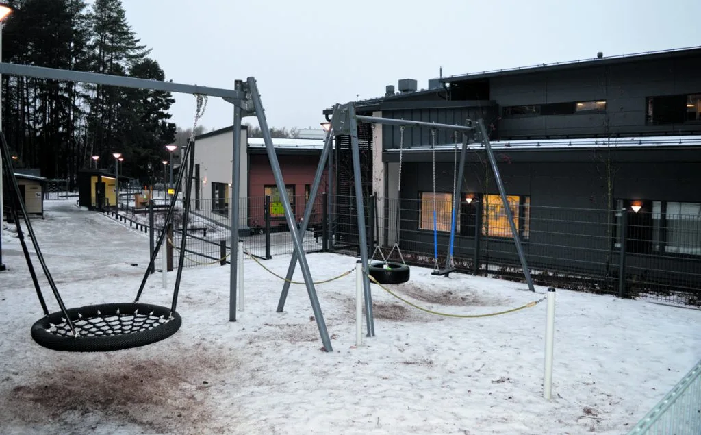 Päiväkoti Meritähti sijaitsee Kivisaarentie 1:ssä.