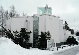 Kappeli valmistui 1993, ja sen suunnitteli arkkitehti Kaarlo Leppänen yhdessä rakenteiden suunnittelija Lauri Mehton kanssa. Kappeli on osa Meri-Rastilan korttelitaloa.