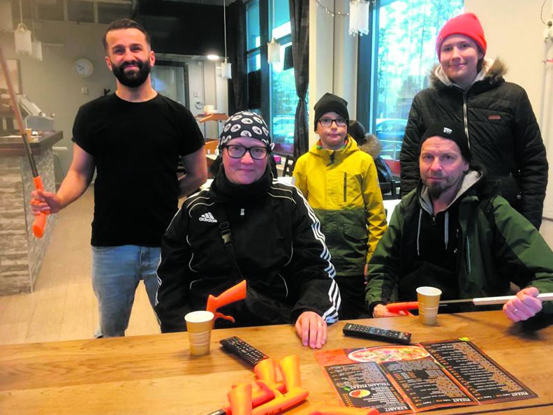 Kiitos kaikille mukana olleille, joita kuvassa edustaa perhe Asikainen sekä Capitanon Hemppa-isäntä.
