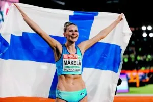 Vuosaaressa Heteniityn urheilukentällä kesäisin harjoitteleva Kristiina Mäkelä kannustaa junioriurheilijoita kääntämään epäonnistumiset voitoiksi, sillä urheilussa myös vastoinkäymiset ovat tärkeitä. – Tietysti haaveiden eteen pitää tehdä paljon töitä ja nauttia kunnolla hyvistä hetkistä, Mäkelä tuumaa.