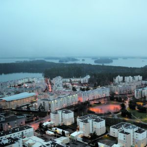 Kallahtea kuvattuna Cirrus-pilvenpiirtäjästä käsin. Kuva: Antti Honkanen