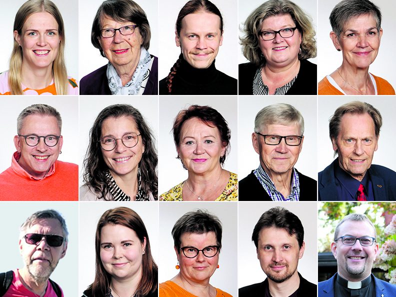 Seurakuntaneuvoston jäsenet kuvissa vasemmalta oikealle: ylärivissä Katja Ahopelto, Anja Hinkkanen, Jussipekka Jyväsjärvi, Sari Kumin ja Marja Lindholm. Keskirivissä Pauli Löija, Mikaela Mandalios, Marja Nyman, Heikki Pynnönen ja Timo Raittinen. Alarivissä Pekka Huhtinen, Hanna-Riikka Söderlund, Auli Tynkkynen, Tommi Vihervaara ja kirkkoherra Jussi Mäkelä.