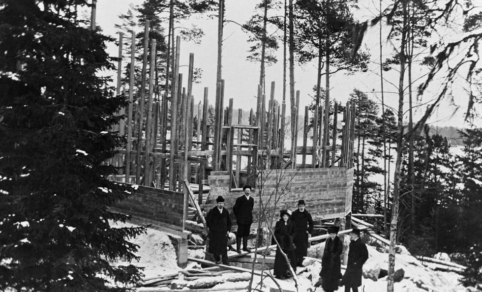 Oscar Scheteligin huvila Bergbacka rakenteilla. Kuva: Helsingin kaupunginmuseo