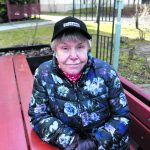 Neuvostoliitossa varttunut kirjailija Raija-Liisa Mäkelä, 85, iloitsee kotitalonsa yhteishengestä ja suree itänaapurin toimia
