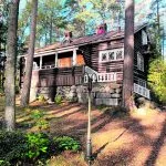Villa Achillesta tarjottiin huuto­kaupassa 73 000 euroa