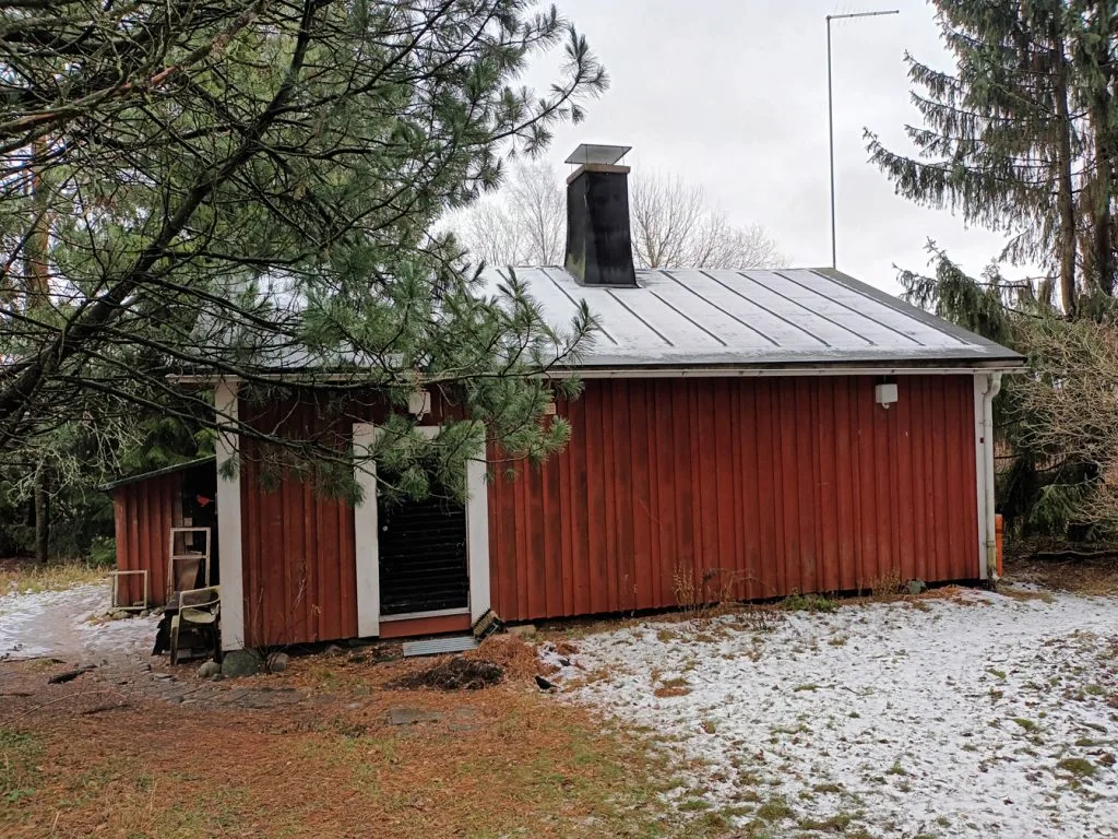 Kirjoittaja haluaisi pitkään tyhjillään olleen Omenamäen torpan hyötykäyttöön, vaikkapa kulttuuritiloiksi.
