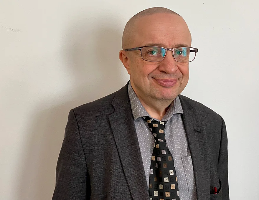 Markku Kulmala on ilmakehätutkija. Tieteen akateemikon arvonimen saanut Kulmala asuu Vuosaaressa.