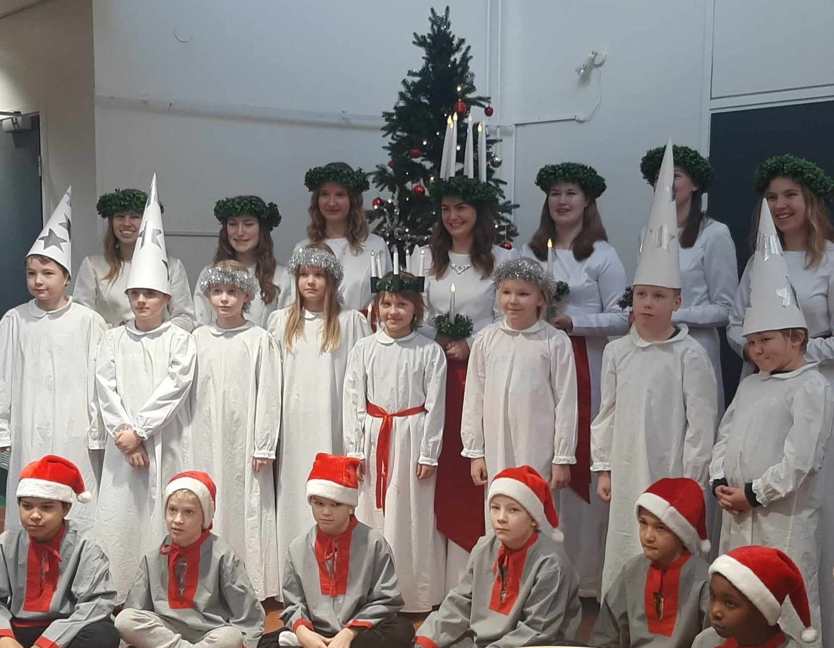 Lucia Vieraili Vanhalla Koulullaan Vuosaari