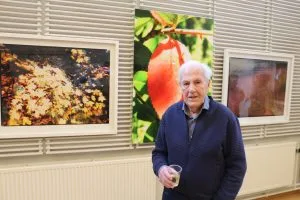 – Kulttuuritila Merirasti on hieno ja otollinen tila tällaisen näyttelyn pitopaikaksi, totesi juuri 95 vuotta täyttänyt taiteen akateemikko Caj Bremer.
