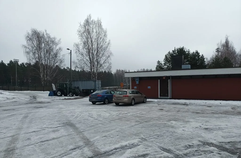 Paikoitusalue laajenee.