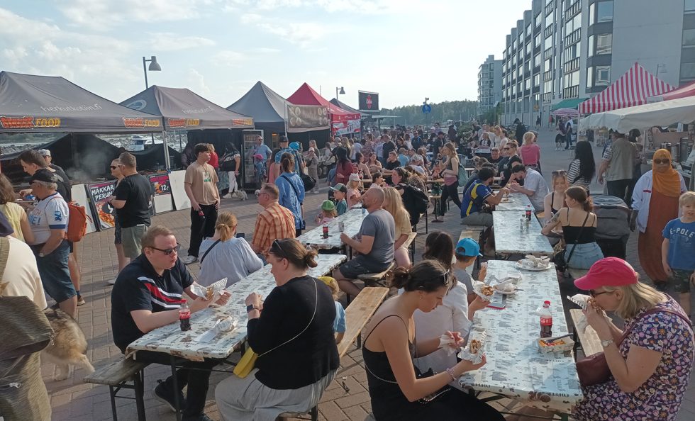 Arkistokuva vuoden 2024 Street Food Siesta -tapahtumasta.