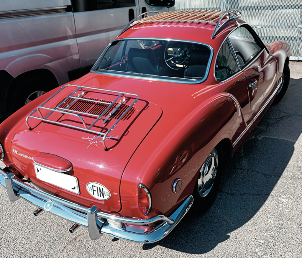 Volkswagen Karmann Ghia.