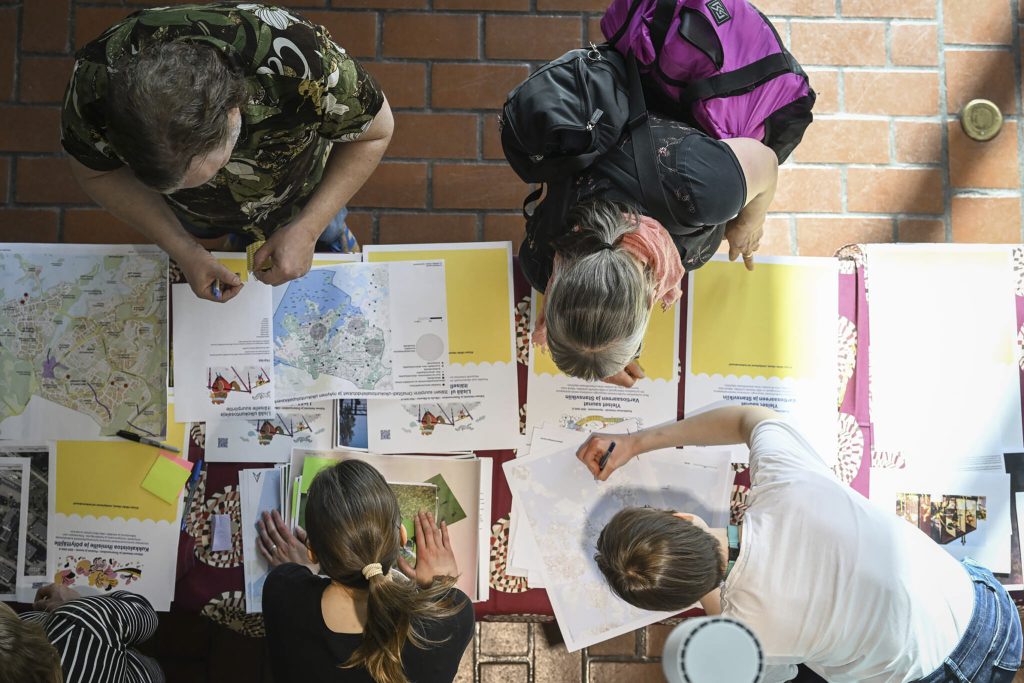 OmaStadin avulla helsinkiläisten ehdottamat ja äänestämät ideat saadaan osaksi uudistuvaa kaupunkia.                Kuva: Kimmo Brandt / Compic