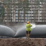 Stara imuruoppaa Vuosaaren Kangaslammen – Materiaali kiertää Helsingin kaupungin viherrakennuskohteisiin