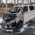 Tila-auto paloi Itäreimarintiellä