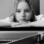 Nuoret itähelsinkiläiset muusikot musisoivat Vuosaaren kirkossa
