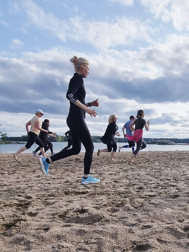Aurinkolahden Rantakympille on treenattu koko kesä maksuttomissa yhteistreeneissä ja online-juoksuvalmennuksessa.