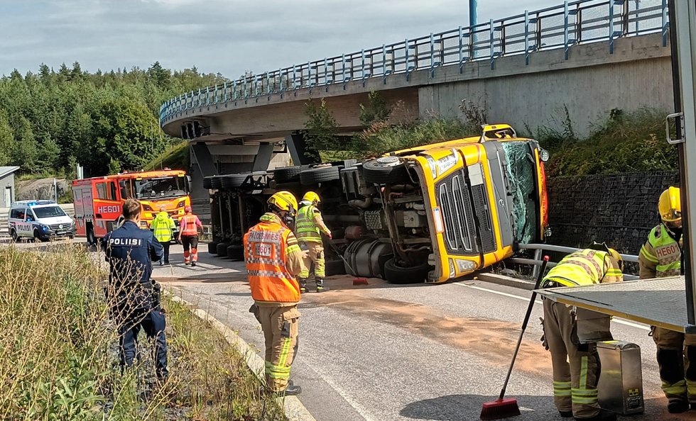 Onnettuuspaikka sijaitsee lähellä maantietunnelia. Kuva: Eero Honkanen