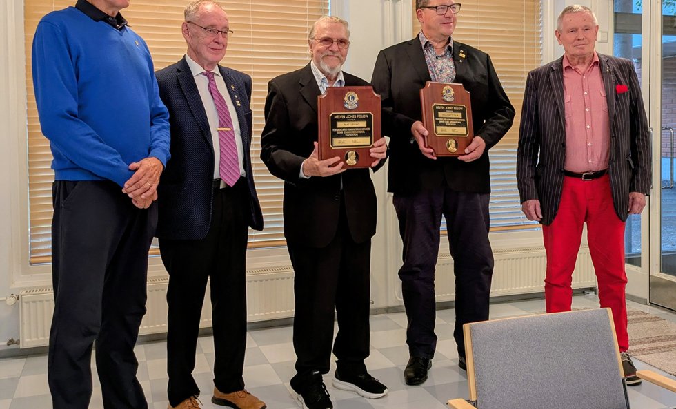 Kuvassa vasemmalta PCC Tuomo Holopainen, presidentti Terho Kulmala, Matti Pöhö, Veli-Matti Tala ja pastpresidentti Veikko Huuskonen. 