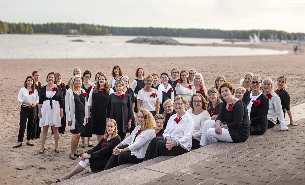 Discantus Aurinkolahden rannalla. Kuva: Marion Käyhty