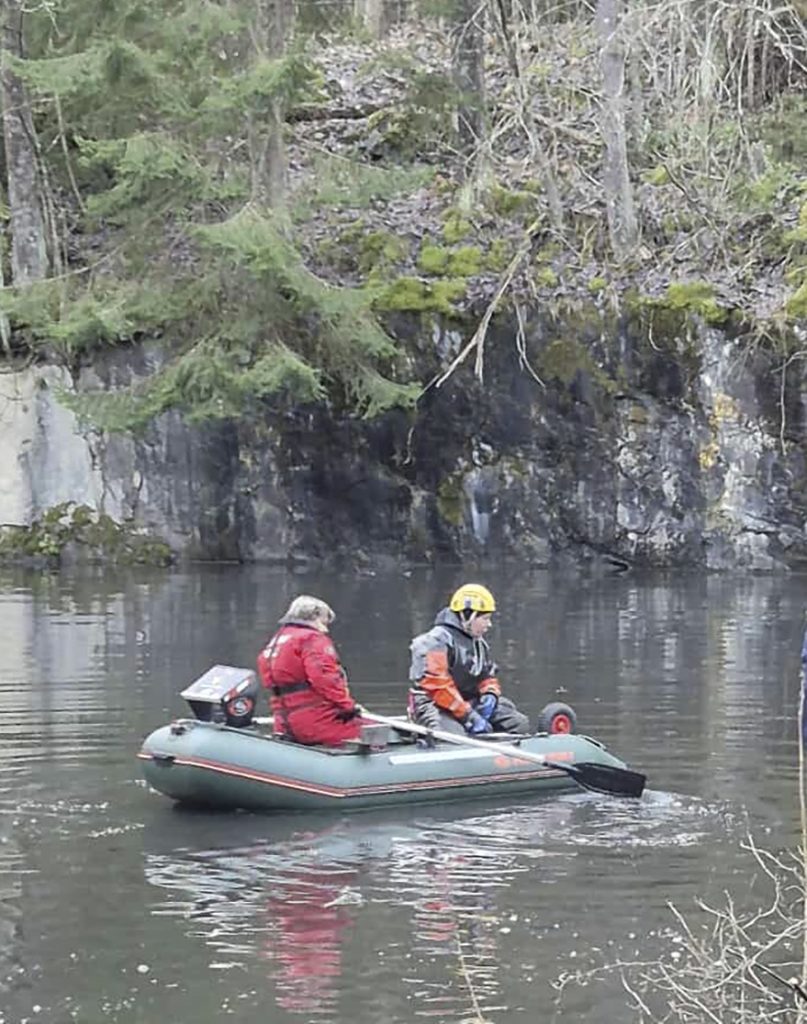 Kaivoslammen syvyys on noin 9 metriä.