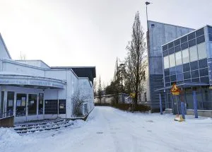 Suunnittelualue sijatsee Meri-Rastilan monitoimitalon läheisyydessä.