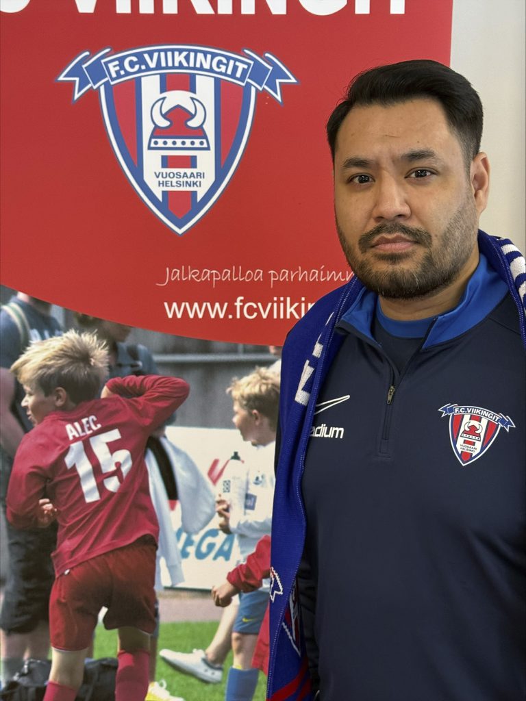 Valmennuspäällikkö Zeeshan ”Zippe” Khan.